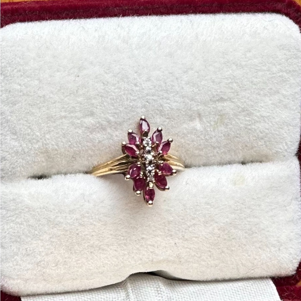 Ruby and Diamond Ring Genuine Ruby and Natural Diamonds - Picture 9 of 9